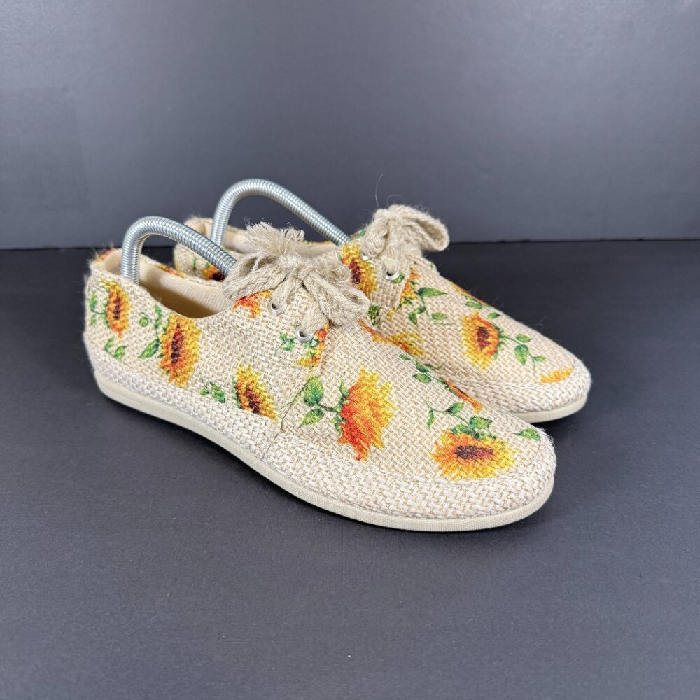 Calzaleon Women's shoes 9 Woven Textile Flowered Brand New